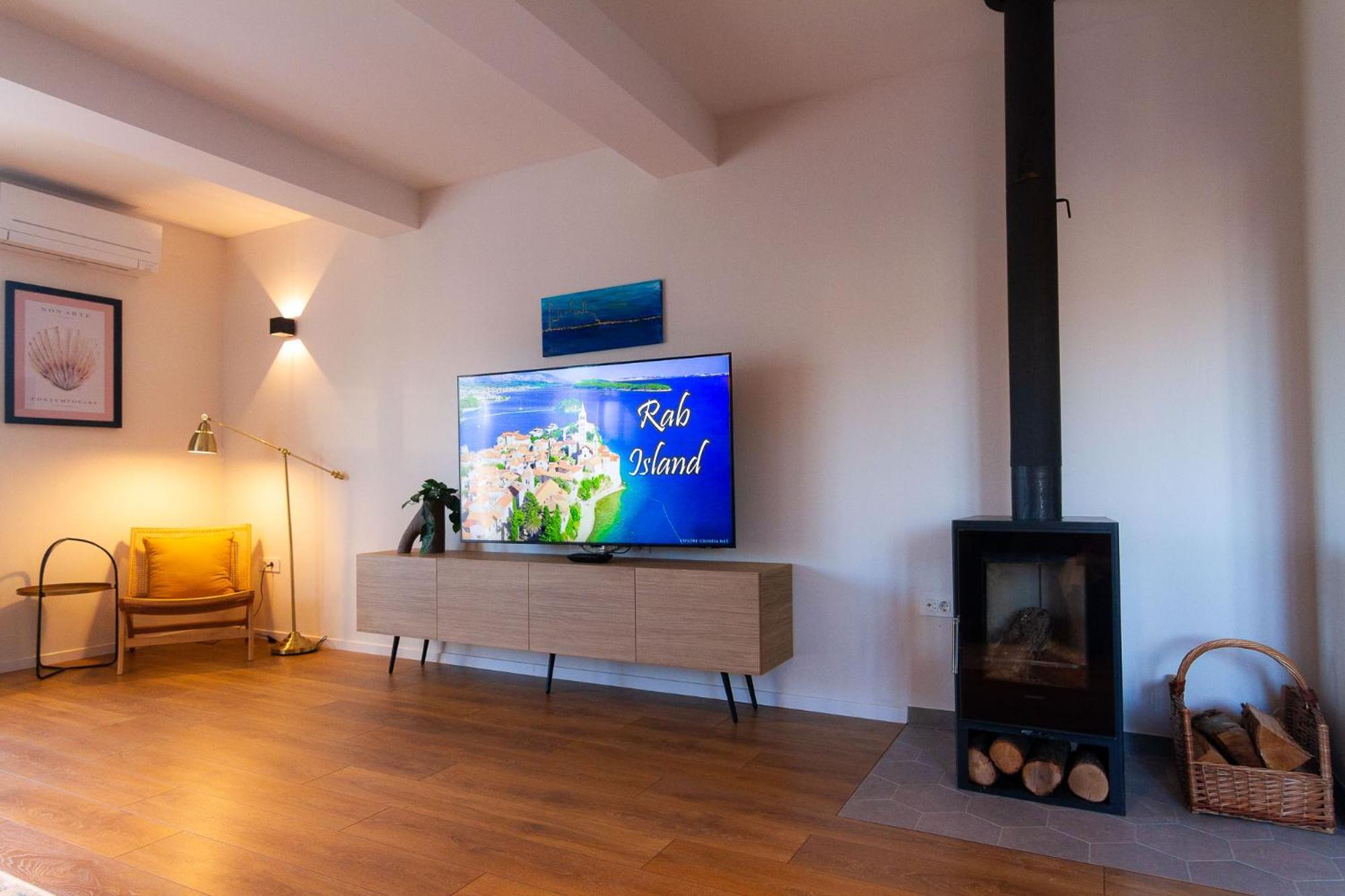 Blue Arb Apartment Rab ラブ エクステリア 写真